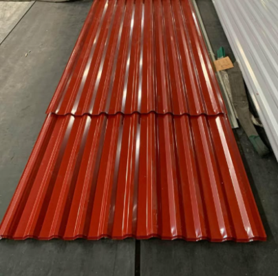 Tôn lợp mái thường được sản xuất theo các tiêu chuẩn quốc gia và quốc tế, đảm bảo chất lượng và an toàn