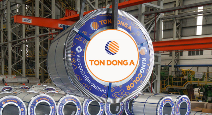 Tôn Đông Á Quận 1 hoạt động với mô hình đại lý phân phối cấp 1, sở hữu kho bãi rộng rãi, hệ thống vận chuyển linh hoạt