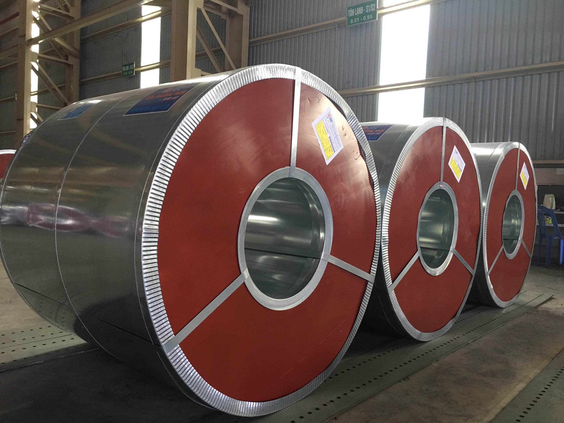 Các dòng sản phẩm chính của tôn Phương Nam