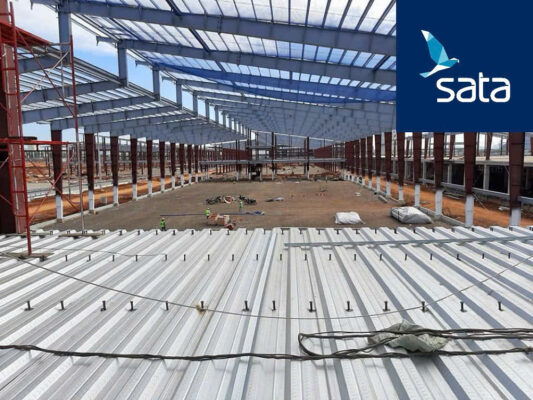 Đinh chống cắt D10 được thiết kế chuyên dụng để chịu lực cắt tại các điểm liên kết giữa sàn deck, dầm thép và bê tông.