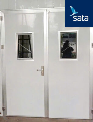 Cửa Panel - Vật Liệu Cách Nhiệt