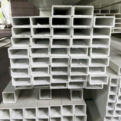 Xà gồ sợi thủy tinh composite (còn gọi là FRP Purlin – Fiberglass Reinforced Plastic Purlin)